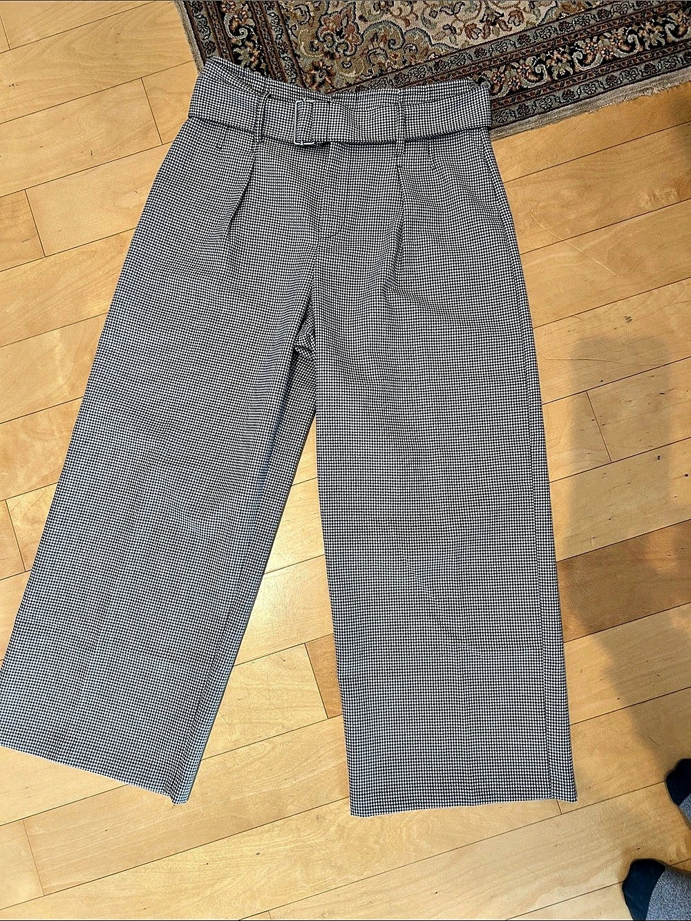 Club Monaco Christobal Houndstooth Crop Wide-Leg Pant in Black & White